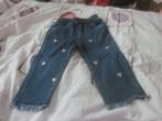 Mooi blauw spijkerbroekje met roze hartjes voorkant maat 86, Kinderen en Baby's, Babykleding | Maat 86, Ophalen of Verzenden, Zo goed als nieuw