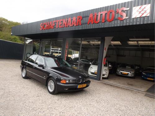BMW 5 Serie 528i Executive super mooi en goed onderhouden ap, Auto's, Oldtimers, Bedrijf, Te koop, ABS, Airbags, Airconditioning