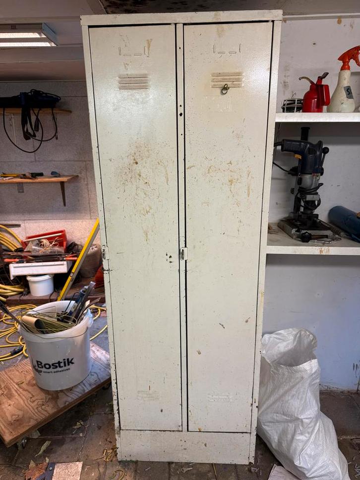 Metalen Kast - Industrieel Design, Huis en Inrichting, Kasten | Lockerkasten, Gebruikt, Ophalen