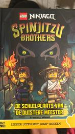 LEGO NINJAGO - Spinjitzu Brothers - De schuilplaats van de d, Boeken, Ophalen of Verzenden, Zo goed als nieuw, Tracey West