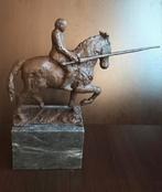 Ridder te paard met lans, brons beeld sculptuur op marmeren, Antiek en Kunst, Antiek | Koper en Brons, Brons, Ophalen