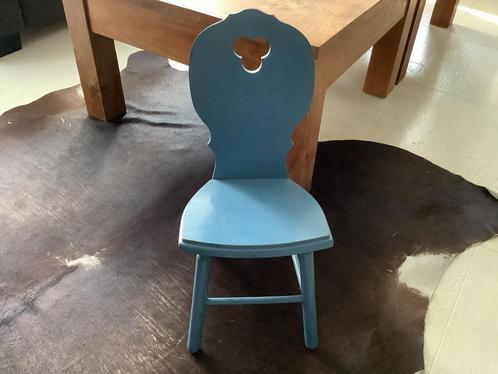 Oud vintage blauw kinderstoeltje kinderstoel stoel stoeltje, Kinderen en Baby's, Kinderstoelen, Gebruikt, Ophalen of Verzenden