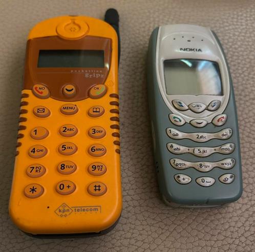 2x Retro mobiele telefoon – Nokia & KPN Gripz, Telecommunicatie, Mobiele telefoons | Nokia, Gebruikt, Ophalen