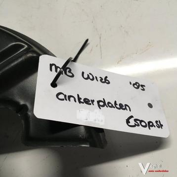 Mercedes W126 1985  Ankerplaten Links of Rechts Nieuw beschikbaar voor biedingen