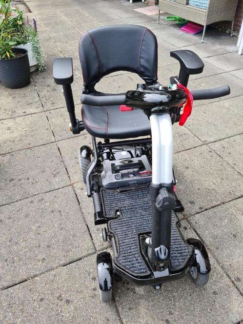 Scootmobiel Mango Bobby Carbon Deluxe opvouwbaar, Diversen, Brommobielen en Scootmobielen, Zo goed als nieuw, Mango, 15 km of minder