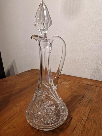 vintage kristallen karaf in doos beschikbaar voor biedingen