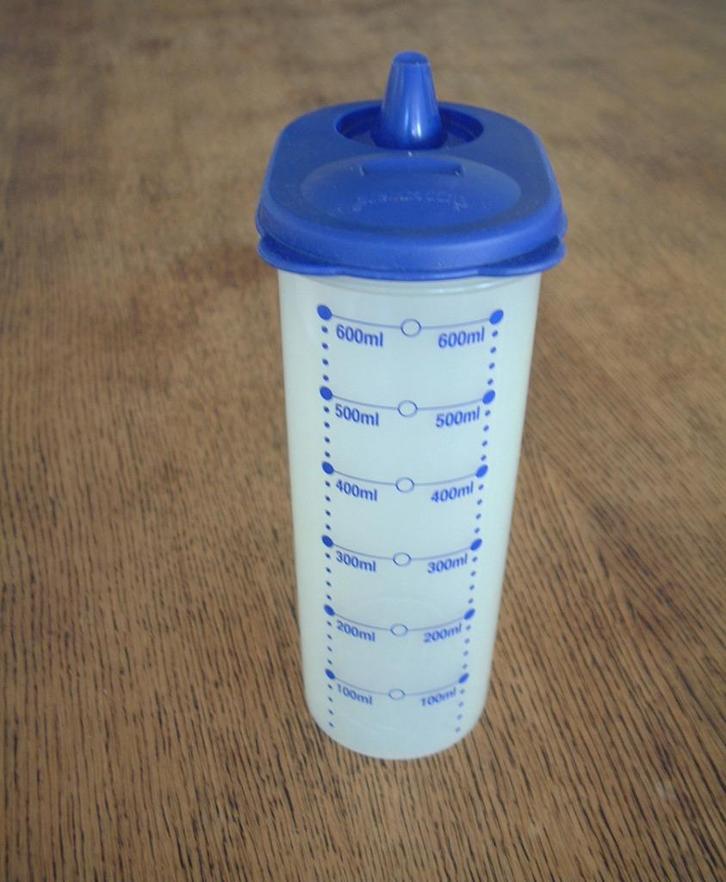 keurige tupperware maatbeker 600 ml, Huis en Inrichting, Keuken | Tupperware, Ophalen of Verzenden