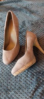 Leuke bruin/beige hakken/pumps, Ophalen of Verzenden, Bruin, Zo goed als nieuw