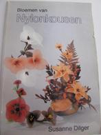 boekje Bloemen van Nylonkousen - Susanne Dilger, Ophalen of Verzenden, Zo goed als nieuw, Overige typen