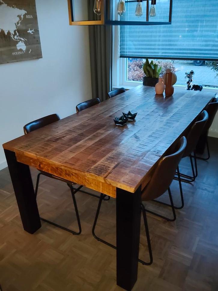 Houten eettafel met metalen poten, Huis en Inrichting, Tafels | Eettafels, Gebruikt, 50 tot 100 cm, 150 tot 200 cm, Vier personen