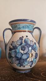 Set 2 blauwe vazen met bloemmotief, Antiek en Kunst, Antiek | Vazen, Ophalen of Verzenden