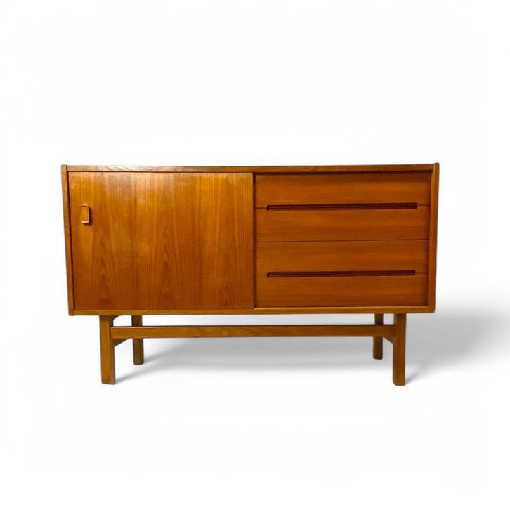 Vintage teakhouten dressoir van Nils Jonsson, Huis en Inrichting, Kasten | Dressoirs, 25 tot 50 cm, Ophalen