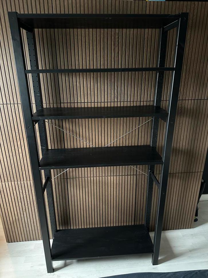 Zwartbruine IKEA Ivar stellingkast, Huis en Inrichting, Kasten | Boekenkasten, Zo goed als nieuw, 50 tot 100 cm, 150 tot 200 cm