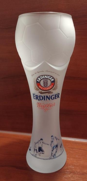 Erdinger Frost Voetbal Glas 50cl (Zeldzaam). (B) beschikbaar voor biedingen