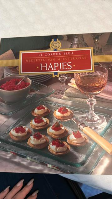 Hapjes – Recepten van meesterkoks (Le Cordon Bleu) beschikbaar voor biedingen