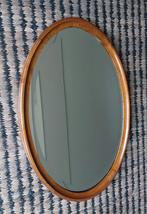 Antieke ovale spiegel met geslepen rand in houten lijst, Huis en Inrichting, Woonaccessoires | Spiegels, Ophalen, Gebruikt, Minder dan 100 cm