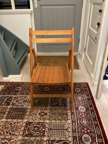 Houten klapstoel - Handig en compact! beschikbaar voor biedingen