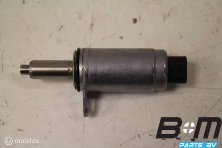 Versteleenheid in cilinderkop Audi A3 8V SB 06E103697H, Auto-onderdelen, Motor en Toebehoren, Gebruikt