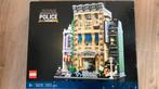 Lego 10278 Politiebureau, Kinderen en Baby's, Speelgoed | Duplo en Lego, Ophalen of Verzenden, Zo goed als nieuw