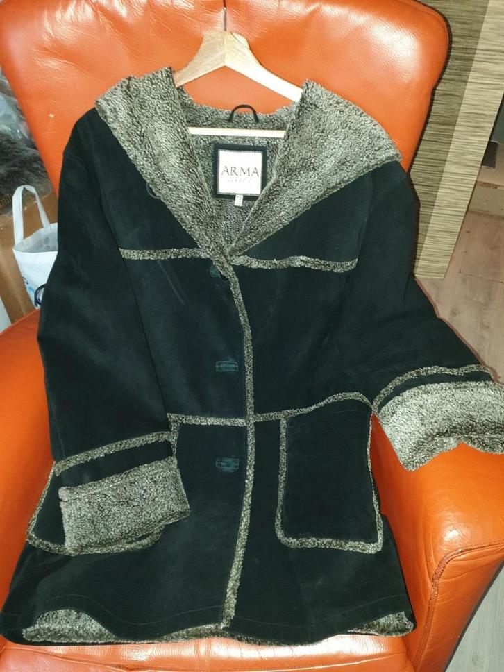 Prachtige Dames Jas Merk Arma, Lamsleer, Kleding | Dames, Jassen | Winter, Zo goed als nieuw, Maat 42/44 (L), Zwart, Ophalen