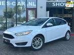 Ford Focus 2.0 Ghia Automaat, Camera, Cruise Cr, PDC Nette S, Auto's, Stof, Gebruikt, 4 cilinders, Navigatiesysteem