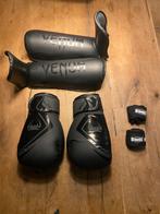 Venum Boksset: Handschoenen, Scheenbeschermers & Bandages, Ophalen of Verzenden, Zo goed als nieuw, Bokshandschoenen
