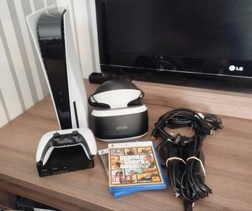 PS5 met VR bril en 2 games beschikbaar voor biedingen