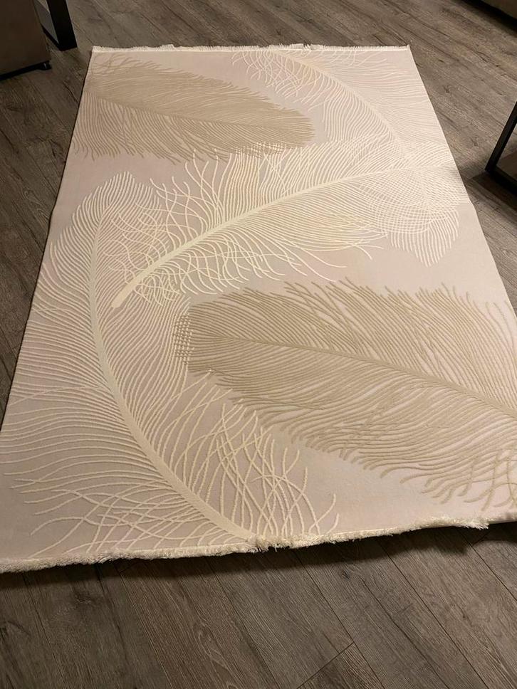 Mooi Vloerkleed - 2x setje Angora Everest, Huis en Inrichting, Stoffering | Tapijten en Kleden, Zo goed als nieuw, 150 tot 200 cm