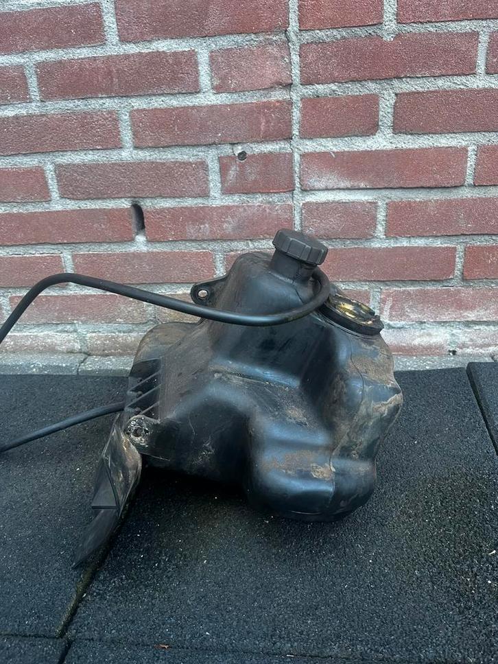 Piaggio typhoon benzinetank, Motoren, Tuning en Styling, Ophalen of Verzenden