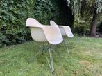 Vitra eames stoelen, Huis en Inrichting, Ophalen, Gebruikt, Wit, Twee