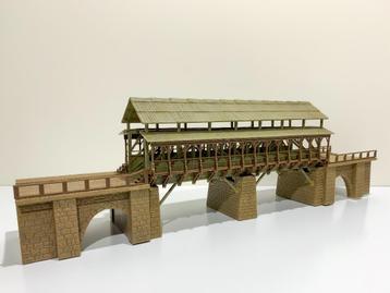 Brug voor rijtuigen en voetgangers *voor H0-spoor* beschikbaar voor biedingen