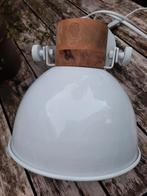 Grote industriele wandlamp wit, Ophalen of Verzenden, Zo goed als nieuw, Hout