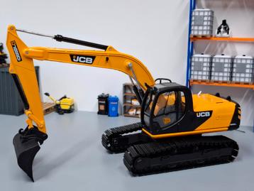 JCB JS220LC met brede bak motorart 1:50 beschikbaar voor biedingen
