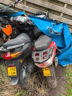2 oude scooters gratis, Fietsen en Brommers, Ophalen, Gebruikt, Overige merken