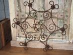 Oude Metalen Ornament, Ophalen