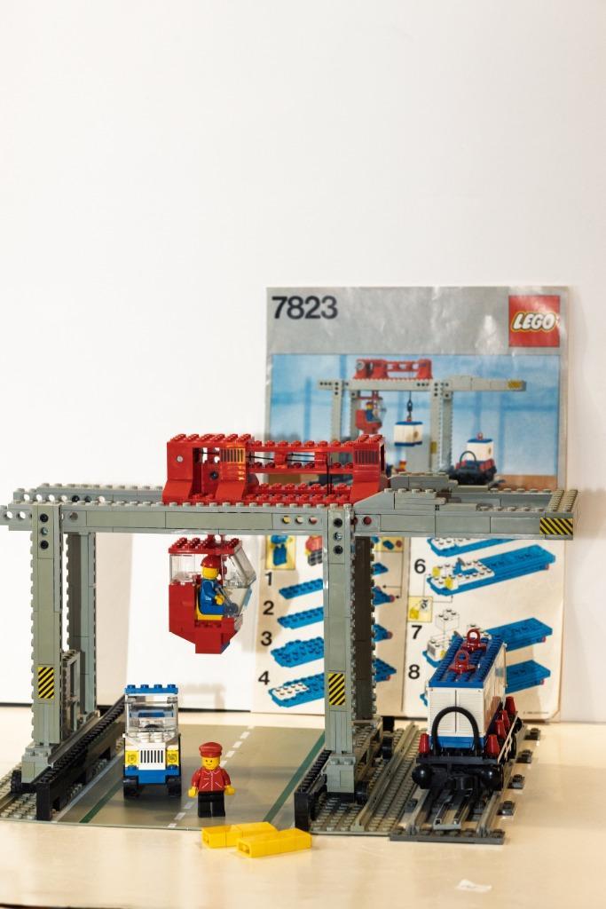 LEGO 7823 -1 Train: 12V: Container Crane Depot, Kinderen en Baby's, Speelgoed | Duplo en Lego, Gebruikt, Lego, Complete set, Ophalen of Verzenden