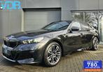 BMW 5-serie 520i NIEUWSTE MODEL M-SPORT HARMAN HEADUP BOMVOL, Automaat, 1998 cc, Achterwielaandrijving, Zwart