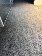 Tapijttegels beige / zwart 4000 stuks, Huis en Inrichting, Stoffering | Vloerbedekking, Ophalen, Gebruikt, Q, Q