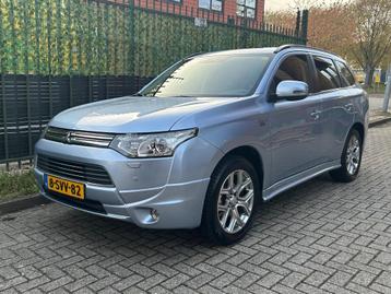 Mitsubishi Outlander 2.0 PHEV Instyle AIRCO|CAMERA|XENON beschikbaar voor biedingen