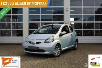 Toyota Aygo 1.0-12V + 3-Deurs Ice Blue Airconditioning Groot beschikbaar voor biedingen