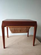 Scandinavisch design bijzettafel van. Carina Frederiksen, Gebruikt, 50 tot 100 cm, Teakhout, Ophalen of Verzenden