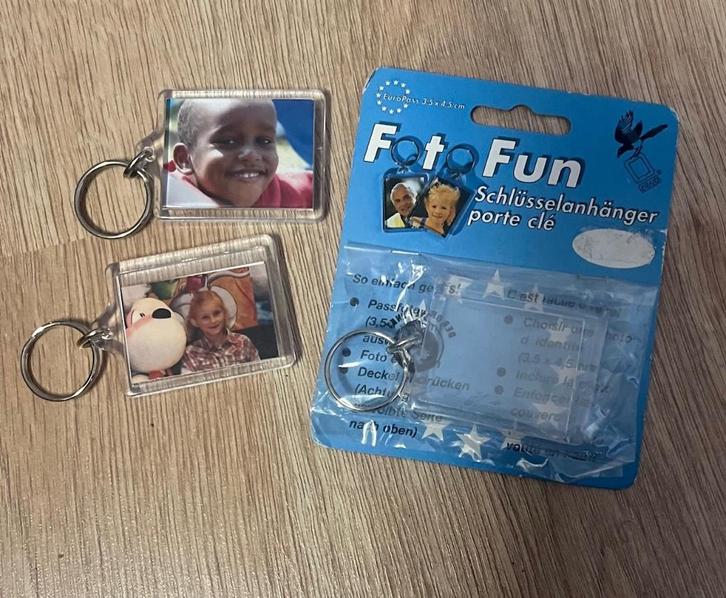 Leuke pasfoto sleutelhanger! Voor opa, oma, familie etc., Audio, Tv en Foto, Fotoalbums en Accessoires, Nieuw, Ophalen of Verzenden