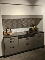 Showroomkeuken Labrador, Huis en Inrichting, Keuken | Complete keukens, Ophalen, Overige typen, Grijs, Graniet of Steen