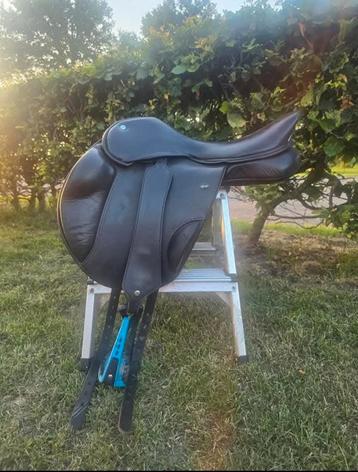WOW Eventing Zadel 18 inch Medium beschikbaar voor biedingen