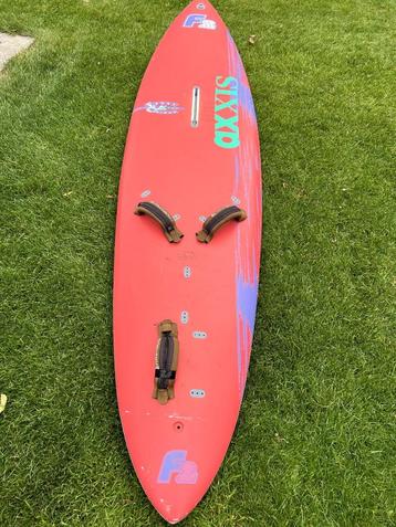 Surfplank F2 Axxis beschikbaar voor biedingen