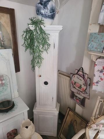 Antieke kast pilaar zuil 1.5 m hoog beschikbaar voor biedingen