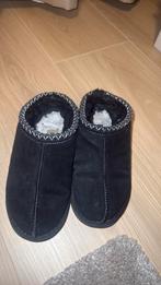 UGG zwart maat 35, Kleding | Dames, Schoenen, Ophalen of Verzenden, Zo goed als nieuw, Zwart