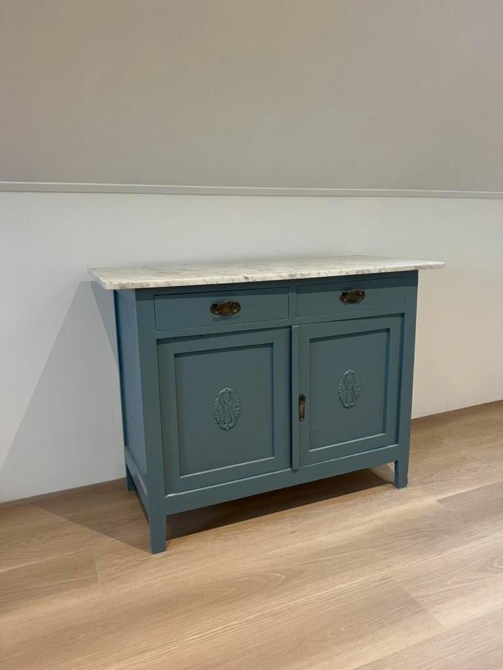 Babykamer (kast + commode), Kinderen en Baby's, Kinderkamer | Complete kinderkamers, Gebruikt, Jongetje of Meisje, Ophalen