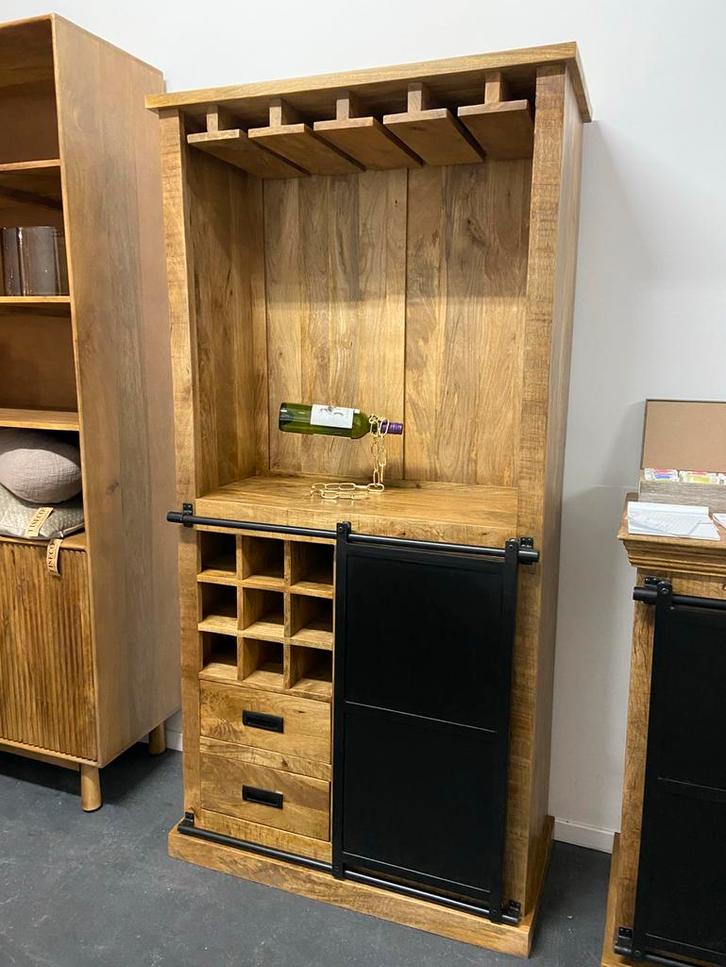 Niuwe wijnkast / servieskast buffetkast mango industrieel, Huis en Inrichting, Kasten | Overige, Nieuw, Ophalen