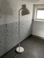 IKEA Hektar vloerlamp creme/wit, zo goed als nieuw, Huis en Inrichting, Lampen | Vloerlampen, Ophalen, Zo goed als nieuw, 150 tot 200 cm
